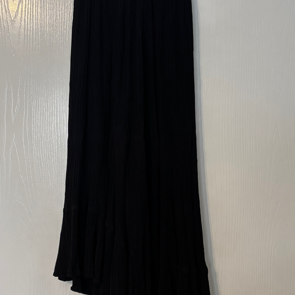 Elegant Black Pleated Skirt